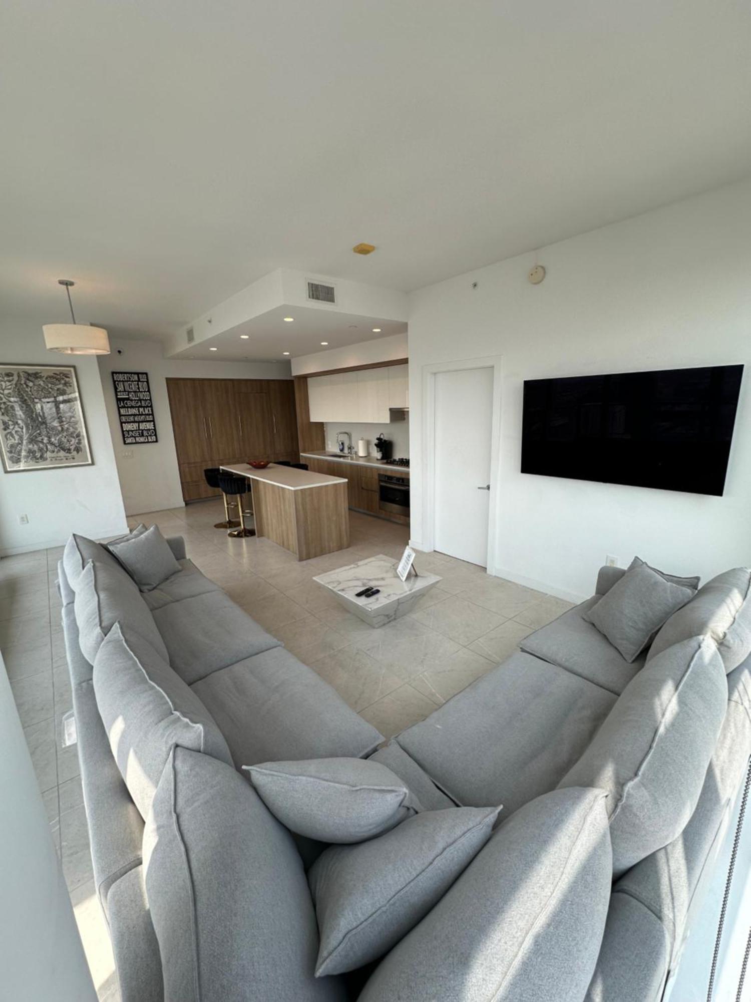 2br With Beautiful Views!! Apartment *