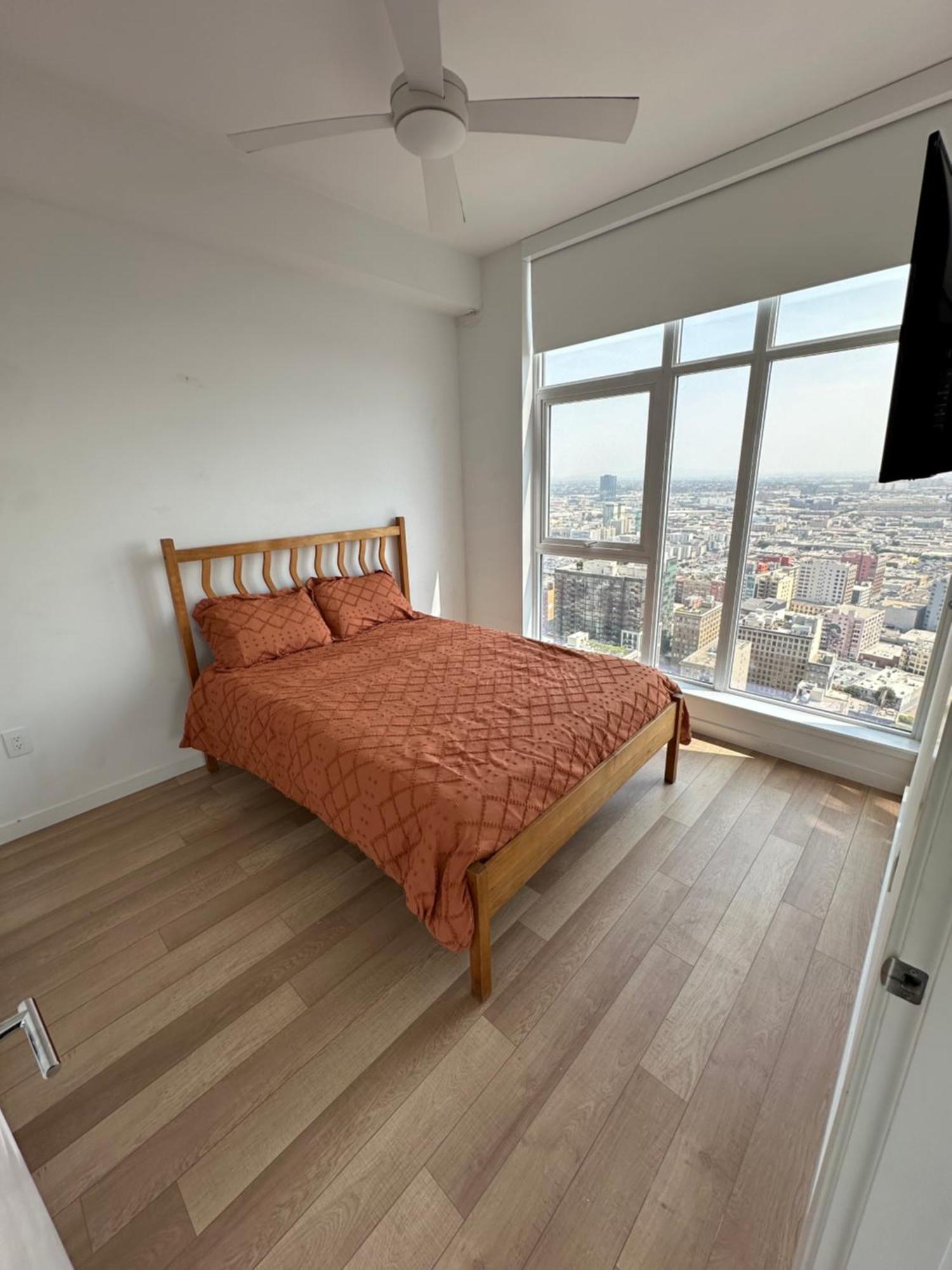 2br With Beautiful Views!! Apartment Los Angeles